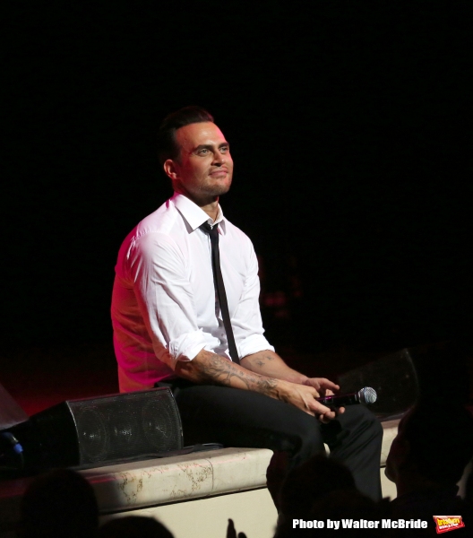 Photo Coverage: Go Inside Cheyenne Jackson's Town Hall Concert! Image