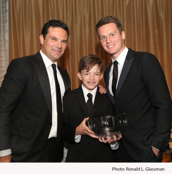 Photo Flash: Julianne Moore, David Hyde Pierce, Jonathan Groff and More at 2015 FORGET-ME-NOT Gala Image