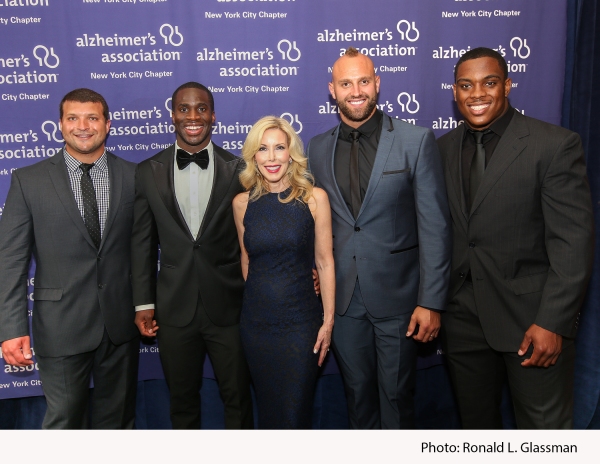 Photo Flash: Julianne Moore, David Hyde Pierce, Jonathan Groff and More at 2015 FORGET-ME-NOT Gala 