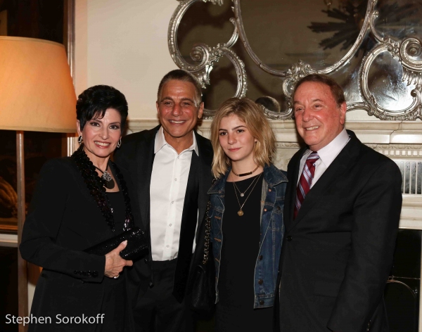 Photo Coverage: Tony Danza Makes Cafe Carlyle Debut with STANDARDS & STORIES Image