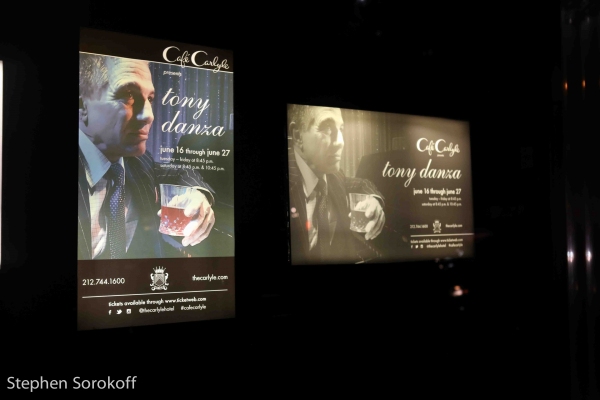Photo Coverage: Tony Danza Makes Cafe Carlyle Debut with STANDARDS & STORIES Image