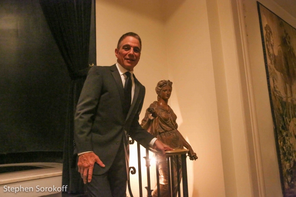 Photo Coverage: Tony Danza Makes Cafe Carlyle Debut with STANDARDS & STORIES Image