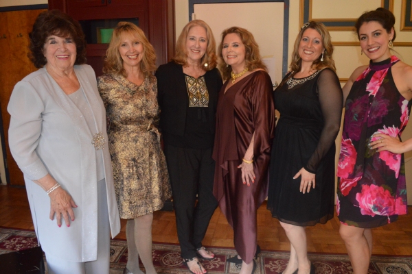 Photo Flash: Randie Levine-Miller's 'SHOWSTOPPER DIVAS' Take Over Stage 72 Image