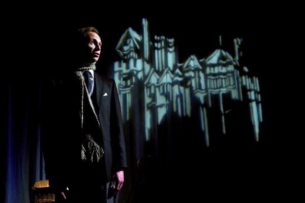 Photo Flash: First Look at THE WOMAN IN BLACK at the SJT, Scarborough 