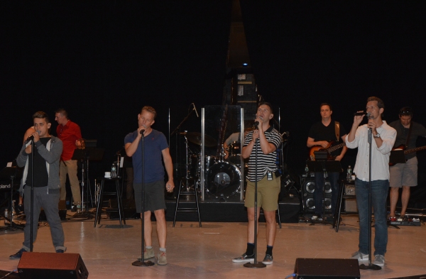 Photo Coverage: The Midtown Men Perform at NYCB Theatre at Westbury Image
