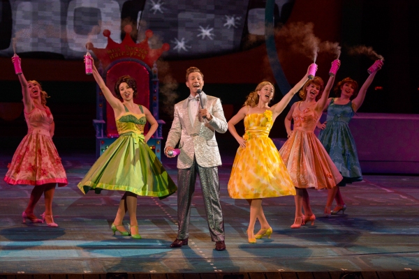 Photo Flash: First Look at Ryann Redmond, Bryan Batt & More in HAIRSPRAY at The Muny! Image