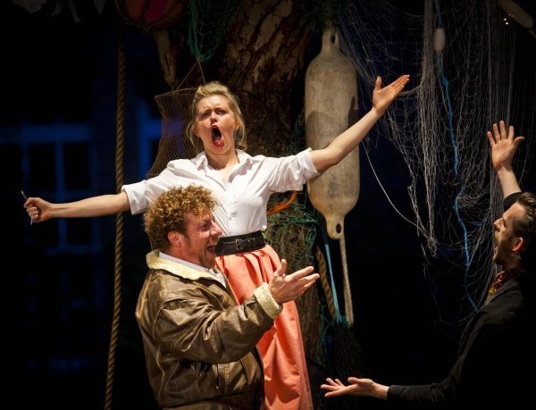Photo Flash: First Look at Iris Theatre's TWELFTH NIGHT at Covent Garden Image