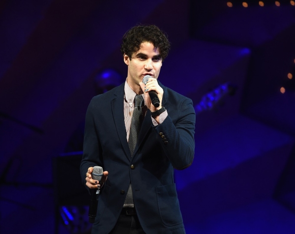 Photo Flash: Darren Criss, Tina Fey and More at 'VOICES FOR THE VOICELESS' Foster Kids Benefit 