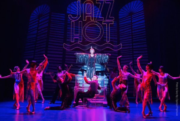 Photo Flash: First Look at Lisa Brescia in Ogunquit Playhouse's VICTOR/VICTORIA Image