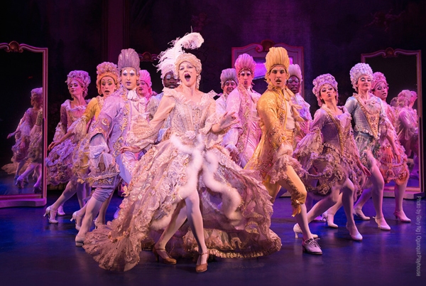 Photo Flash: First Look at Lisa Brescia in Ogunquit Playhouse's VICTOR/VICTORIA Image