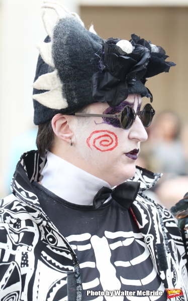 Photo Coverage: On the Black Carpet for Lincoln Center Festival's MUSIC FROM THE FILMS OF TIM BURTON Image