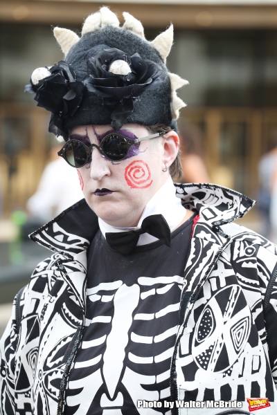 Photo Coverage: On the Black Carpet for Lincoln Center Festival's MUSIC FROM THE FILMS OF TIM BURTON Image
