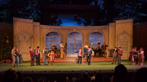 Photo Flash: First Look at Patti Murin, Colin Donnell, Nancy Opel & More in HOLIDAY INN at The Muny Image