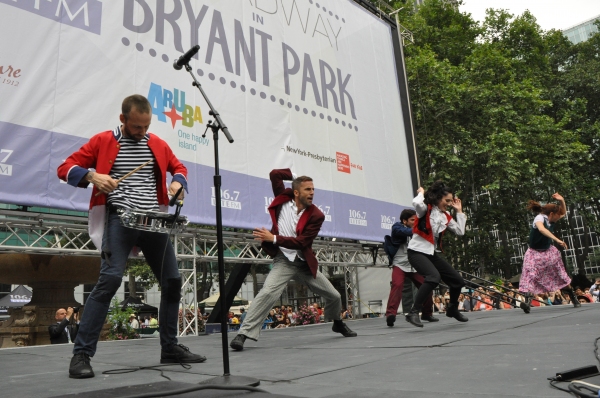 Photo Coverage: BROADWAY IN BRYANT PARK 2015 Kicks Off with WICKED, IT SHOULDA BEEN YOU & More! 