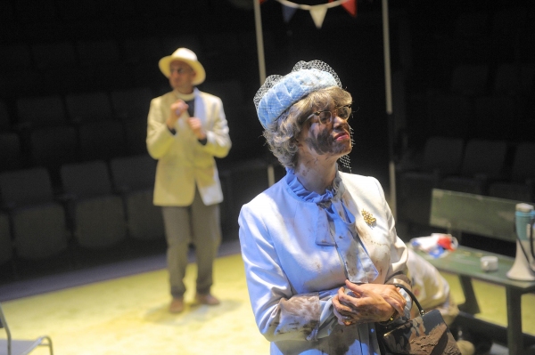 Photo Flash: First Look at Alan Ayckbourn's CONFUSIONS in Scarborough 