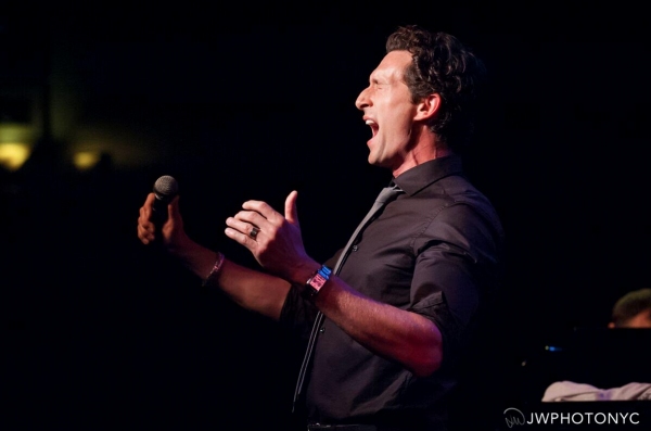 Photo Flash: Broadway's Aaron Lazar Plays Birdland Image