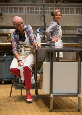 Photo Flash: First Look at Tim Hopper, Francis Guinan, Mariann Mayberry and More in Steppenwolf's GRAND CONCOURSE Image