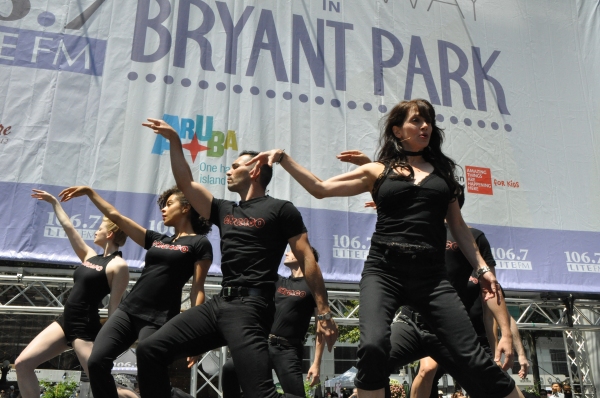 Photo Coverage: CHICAGO, MAMMA MIA!, FINDING NEVERLAND & More Perform at Broadway in Bryant Park! Image