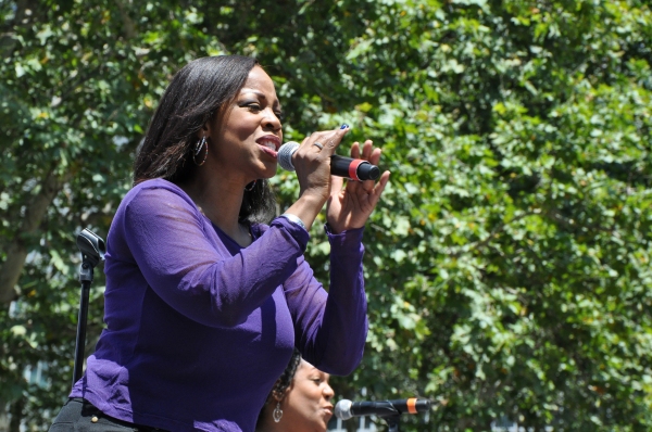 Photo Coverage: CHICAGO, MAMMA MIA!, FINDING NEVERLAND & More Perform at Broadway in Bryant Park! Image
