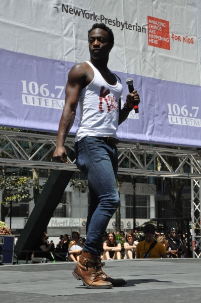 Photo Coverage: Casts of KINKY BOOTS, BEAUTIFUL, PHANTOM & More Perform in Bryant Park Image