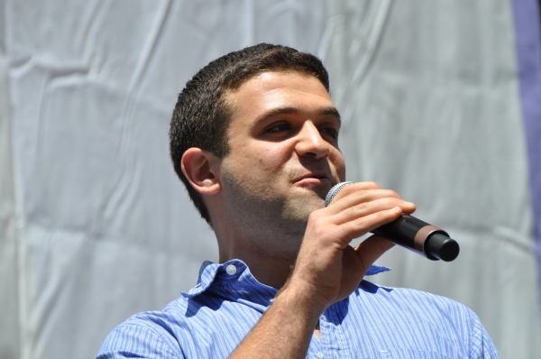 Photo Coverage: Casts of KINKY BOOTS, BEAUTIFUL, PHANTOM & More Perform in Bryant Park Image