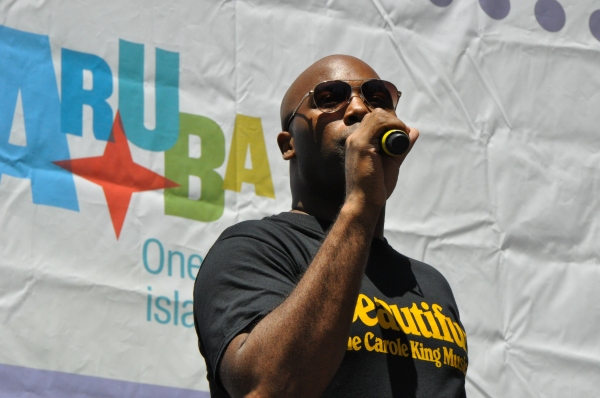 Photo Coverage: Casts of KINKY BOOTS, BEAUTIFUL, PHANTOM & More Perform in Bryant Park Image