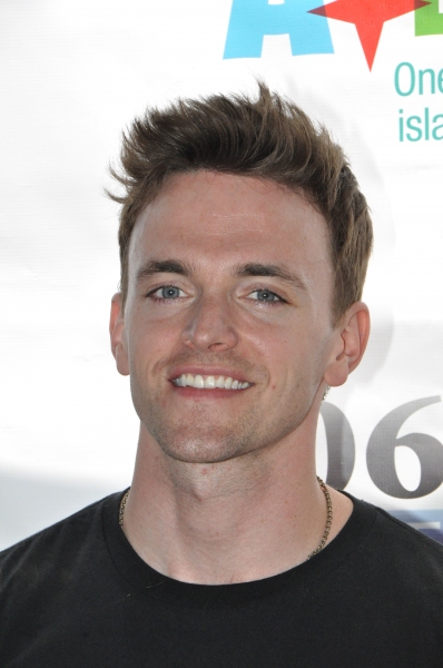 Photo Coverage: Casts of KINKY BOOTS, BEAUTIFUL, PHANTOM & More Perform in Bryant Park Image