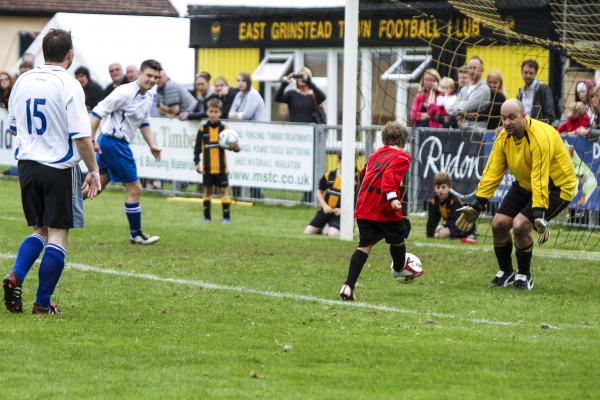 Photo Coverage: LES MIS v PHANTOM - The Previous Matches! Image