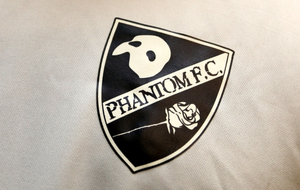 Photo Coverage: LES MIS v PHANTOM - The Previous Matches! Image