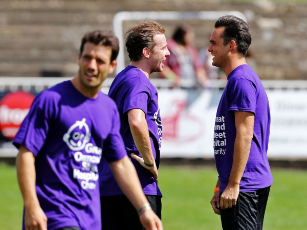 Photo Coverage: LES MIS v PHANTOM - The Previous Matches! Image