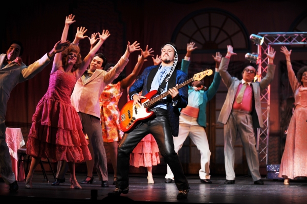 Photo Flash: First Look at GLEE's Jenna Ushkowitz & More in Pittsburgh CLO's THE WEDDING SINGER 