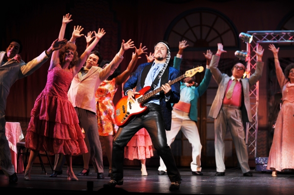 Photo Flash: First Look at GLEE's Jenna Ushkowitz & More in Pittsburgh CLO's THE WEDDING SINGER Image