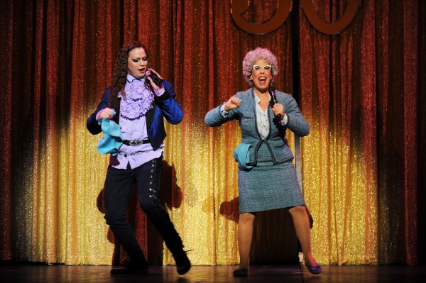 Photo Flash: First Look at GLEE's Jenna Ushkowitz & More in Pittsburgh CLO's THE WEDDING SINGER Image