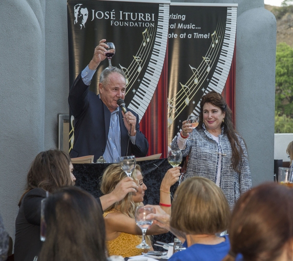 Photo Flash: Jose Iturbi Foundation Salutes Sinatra's 100th at the Hollywood Bowl Image