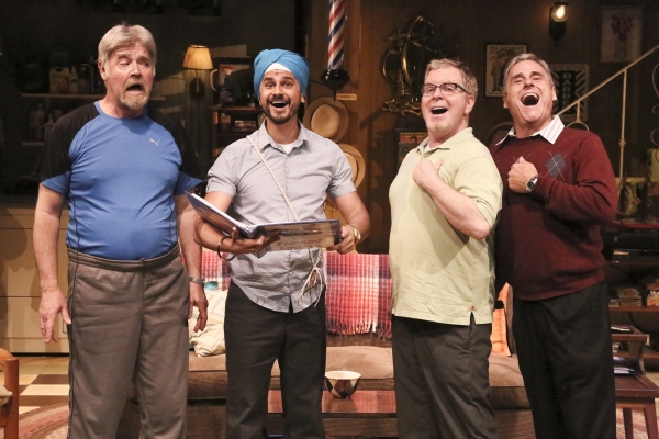 Photo Flash: First Look- THE FABULOUS LIPITONES at the Colony Theatre Image