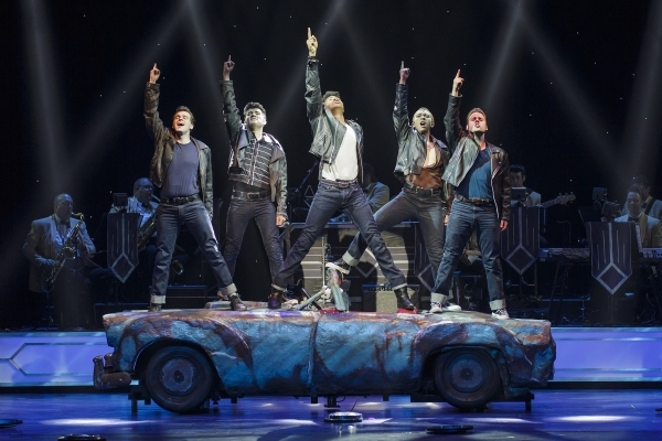 Photo Flash: First Look at Bryan Gula, Solea Pfeiffer & More in 5th Avenue Theatre's GREASE Image