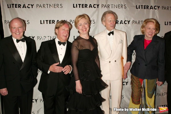 Jack Welch, Arnold Scaasi, Hillary Rodham Clinton, Tom Wolfe and Liz Smith Photo