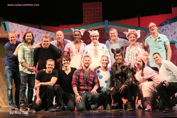 Photo Coverage: First Look at THE THREE LITTLE PIGS, Starting Tonight at The Palace Theatre Image