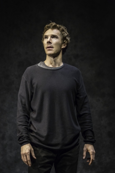 Photo Flash: First Look at Benedict Cumberbatch & More in Barbican Theatre's HAMLET Image