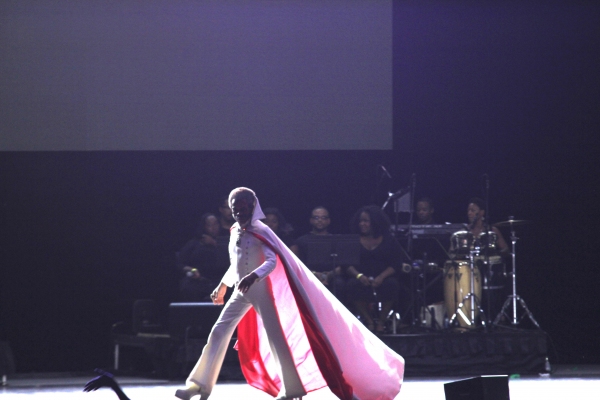 Photo Flash: Phylicia Rashad, Andre De Shields & More Original Cast Members from THE WIZ Reunite in Central Park!  Image