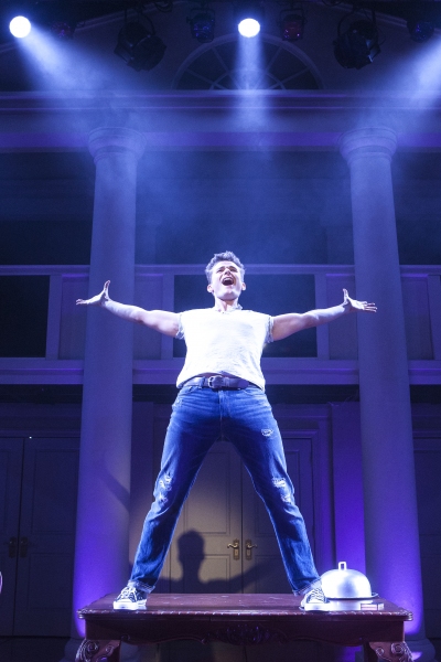 Photo Flash: First Look at Mark Evans and More in Signature Theatre's THE FIX  Image