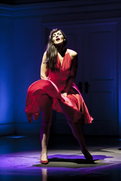 Photo Flash: First Look at Mark Evans and More in Signature Theatre's THE FIX  Image