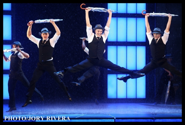 Photo Coverage: Cast of SINGIN' IN THE RAIN Takes Opening Bow in Manila Image