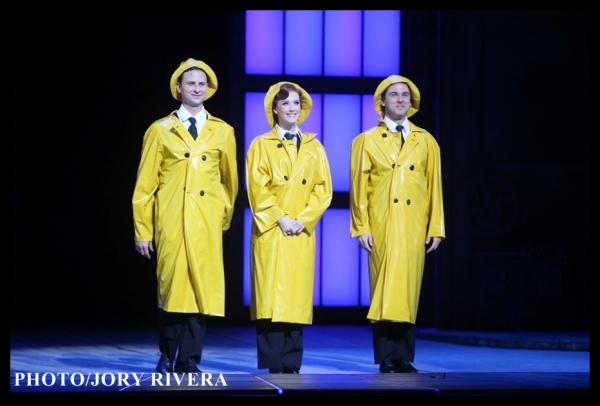 Photo Coverage: Cast of SINGIN' IN THE RAIN Takes Opening Bow in Manila Image