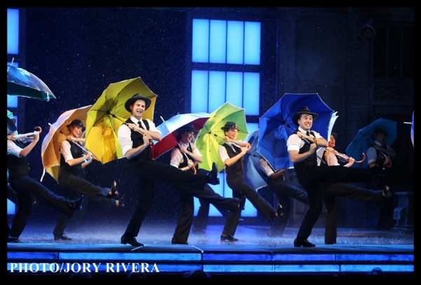 Photo Coverage: Cast of SINGIN' IN THE RAIN Takes Opening Bow in Manila Image