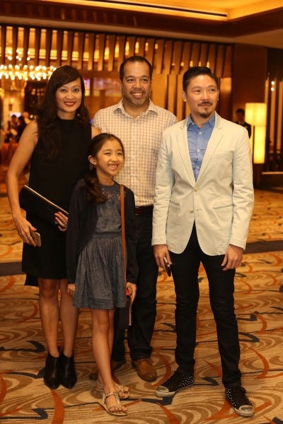 Photo Coverage: Opening Night Red Carpet of SINGIN' IN THE RAIN Image
