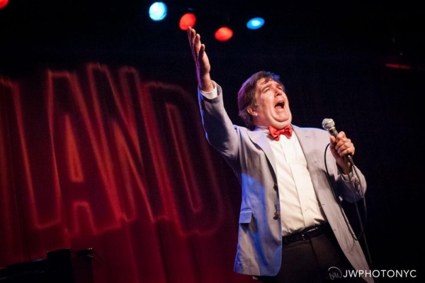 Photo Flash: Kevin Meaney Brings Comedy to Birdland Image
