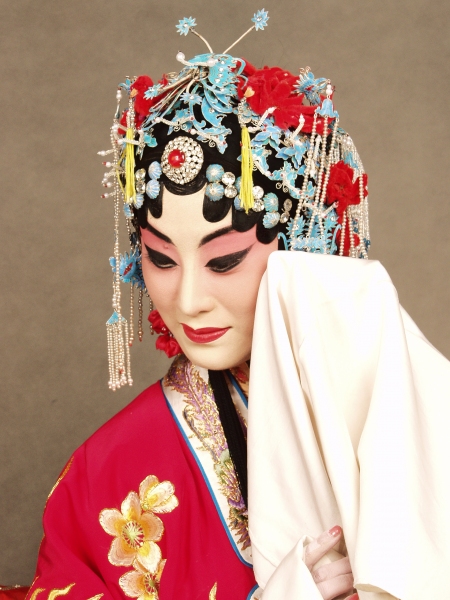 Photo Flash: Sneak Peek at Peking Opera's LEGEND OF THE WHITE SNAKE and THE JEWELRY PURSE at Lincoln Center Image
