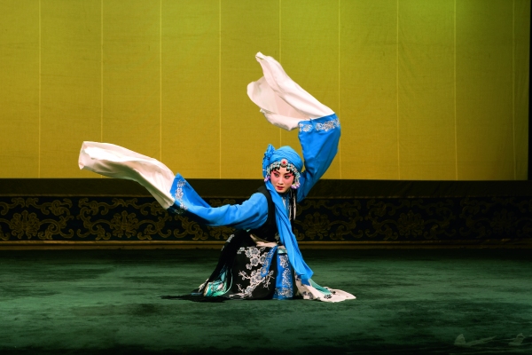 Photo Flash: Peking Opera's LEGEND OF THE WHITE SNAKE and THE JEWELRY PURSE Begin Tonight at Lincoln Center 