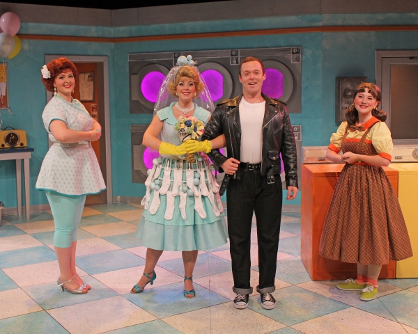Photo Flash: First Look at Cortland Rep's SUDS, Opening Tonight Image